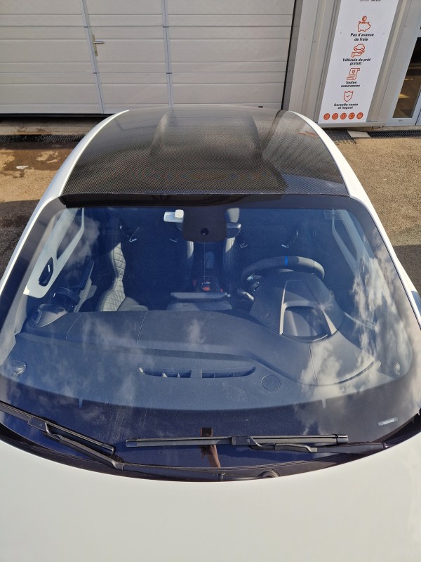 PPF carbone sur le toit d'une Alpine A110 de Vienne