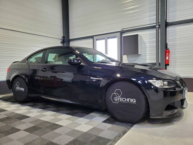 Traitement céramique Gtechniq sur une BMW M3 à Lyon