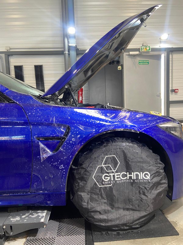Protection carrosserie PPF sur une BMW M4CS de Lyon