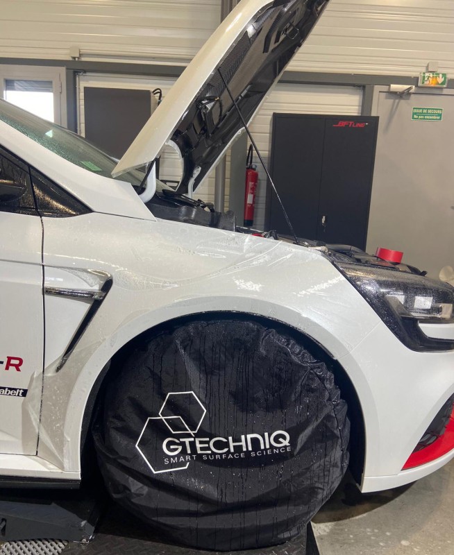 Protection de carrosserie, avec traitement céramique et pose PPF Mégane 4rs Trophy-R de Vaugneray