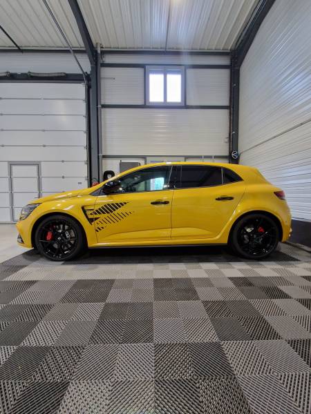 Traitement céramique sur une Mégane 4rs Ultime du Var