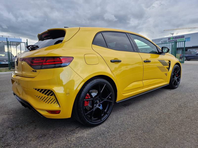 Traitement céramique sur une Mégane 4rs Ultime du Var