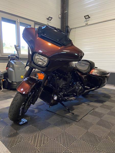 Protection carrosserie sur une Harley Davidson CVO Street Glide de 2024 de l’Ain