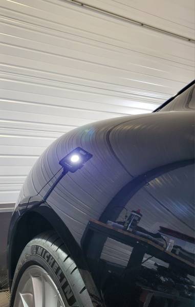 Detailing automobile rénovation carrosserie pour cette Porsche Cayman 987S à Lyon