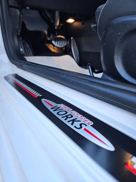 Traitement céramique sur une Mini Cooper Works de l’Isère