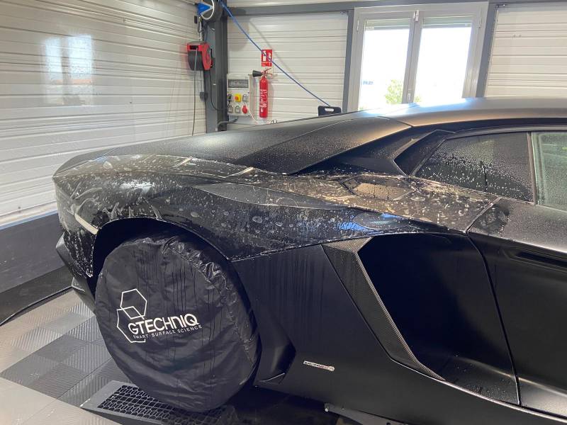 PPF complet pour une Lamborghini Aventador 5Oth dans le Rhône