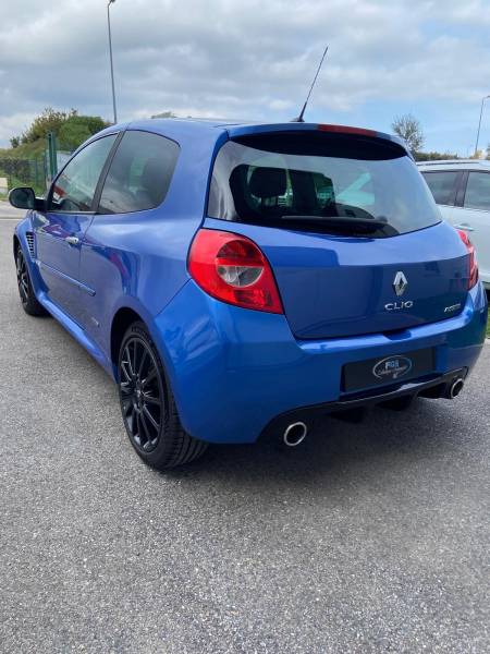Nettoyage complet pour une Clio 3RS Gordini de Mornant Rhône-alpes