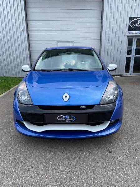 Nettoyage complet pour une Clio 3RS Gordini de Mornant Rhône-alpes