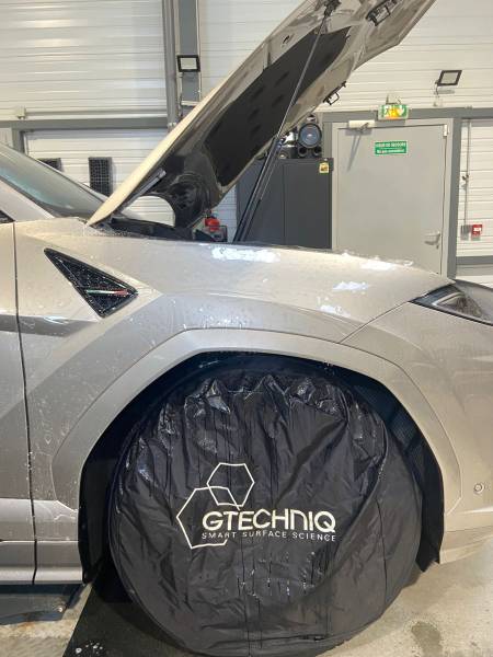 Protection PPF complète pour un Lamborghni Urus de Lyon