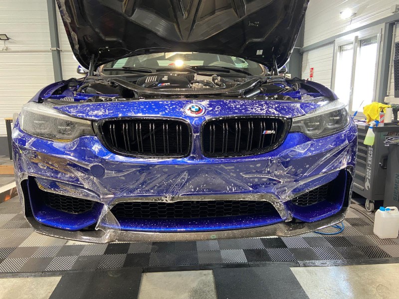 Protection carrosserie PPF sur une BMW M4CS de Lyon