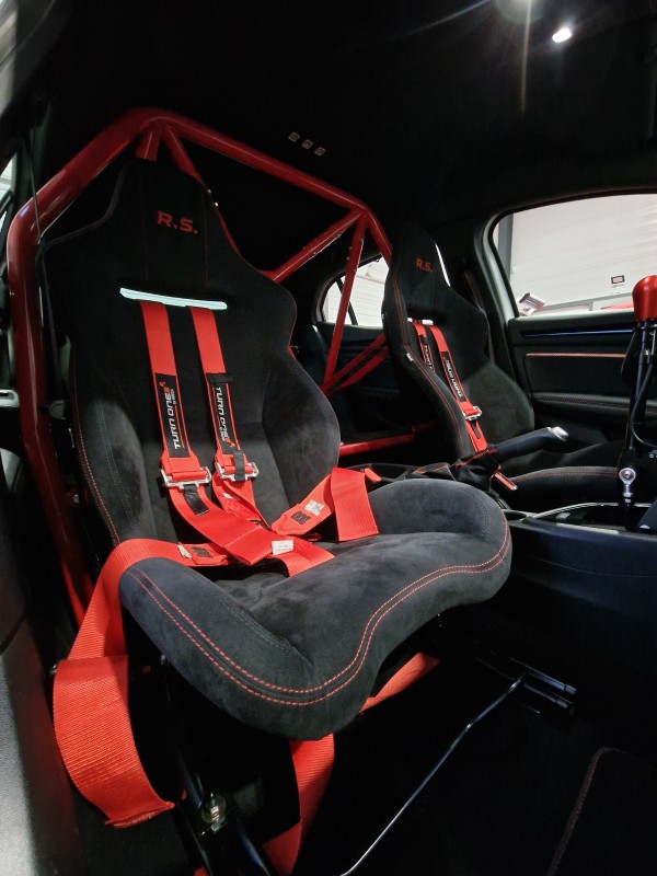 Protection de carrosserie, avec traitement céramique et pose PPF Mégane 4rs Trophy-R de Vaugneray